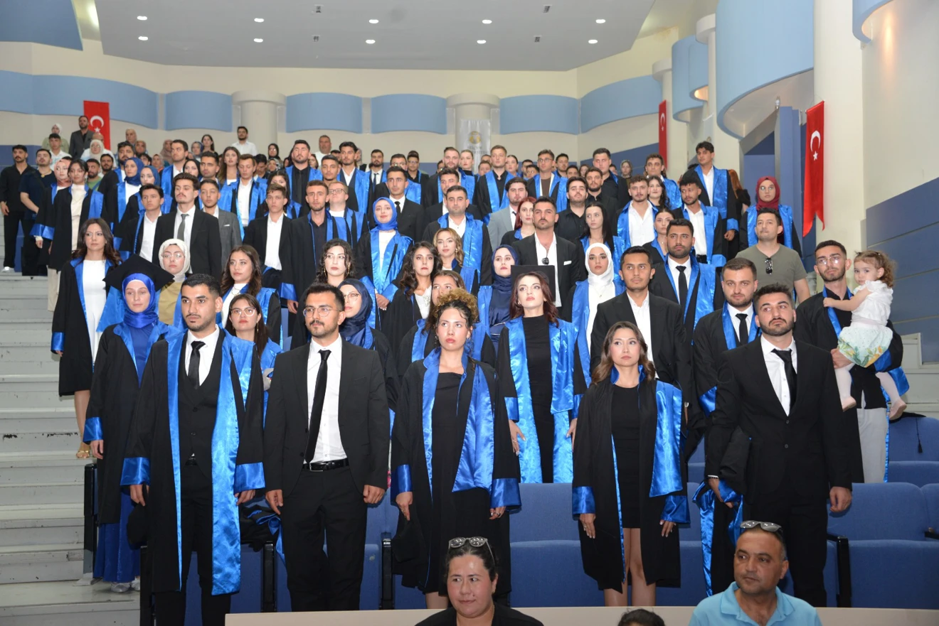 🎓 Yüksekokulumuzda Mezuniyet Coşkusu